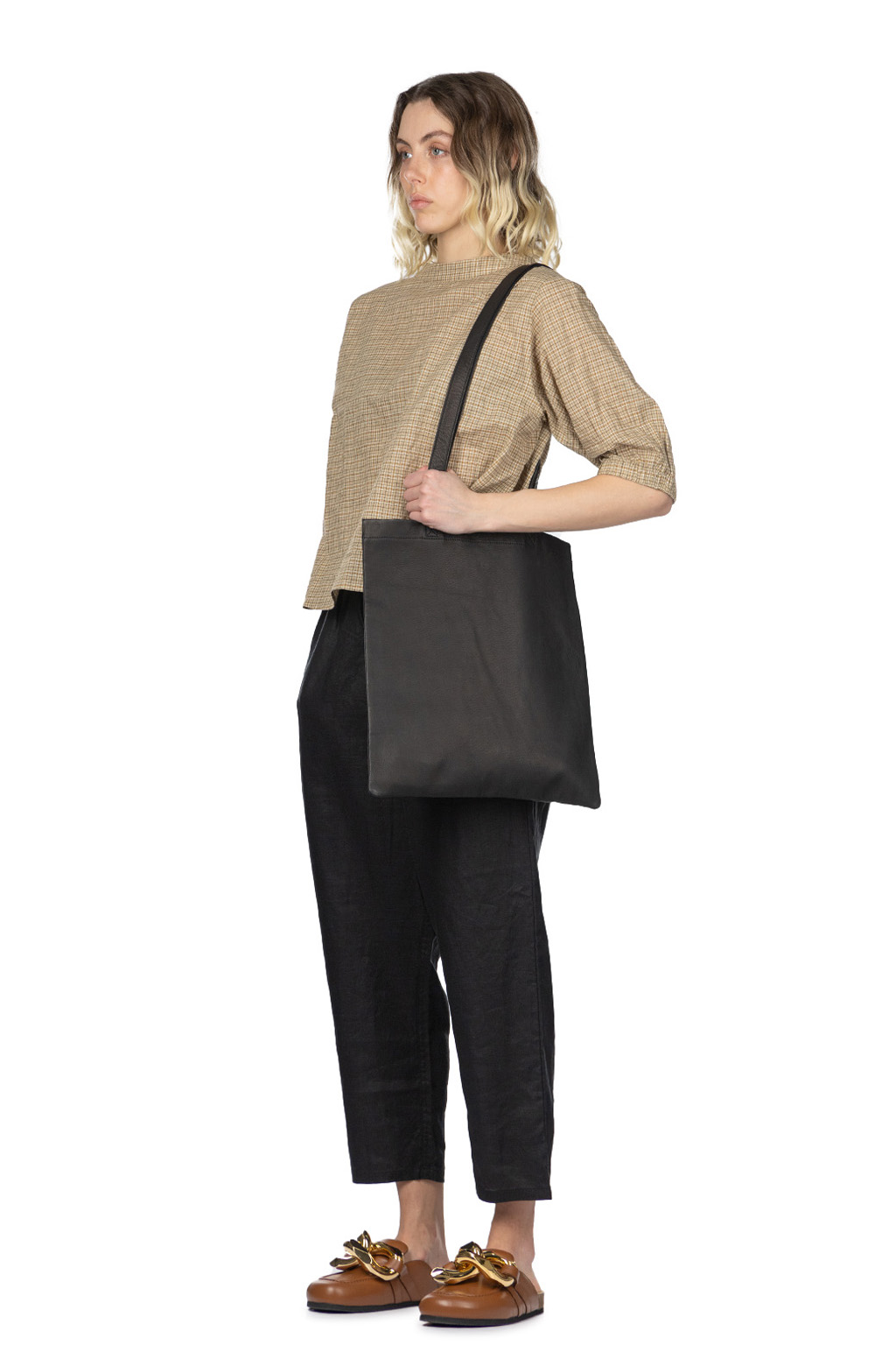 Aeta - Double Faced Flat Tote Medium - Black