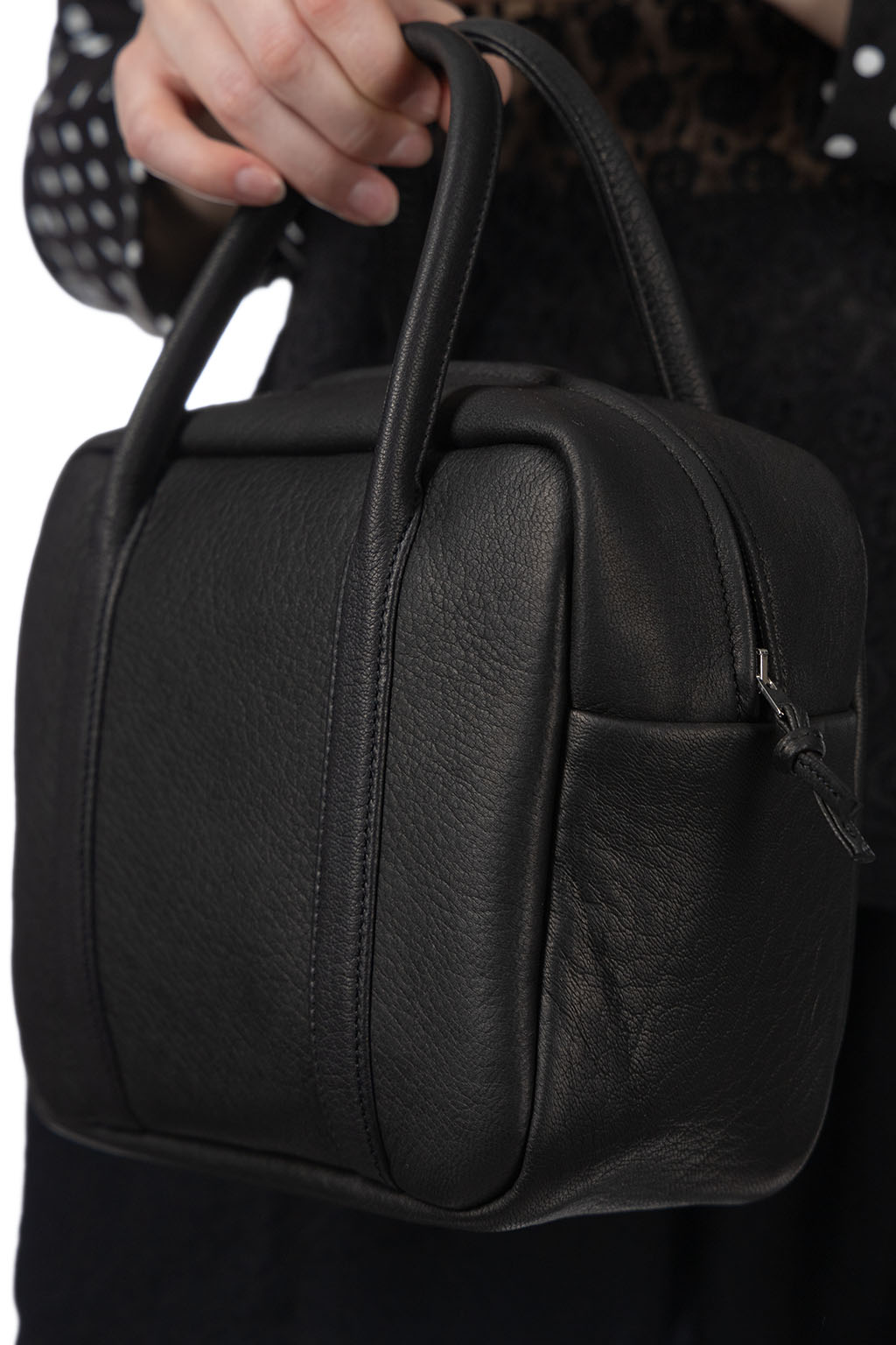 Aeta - Square Boston Small - Black