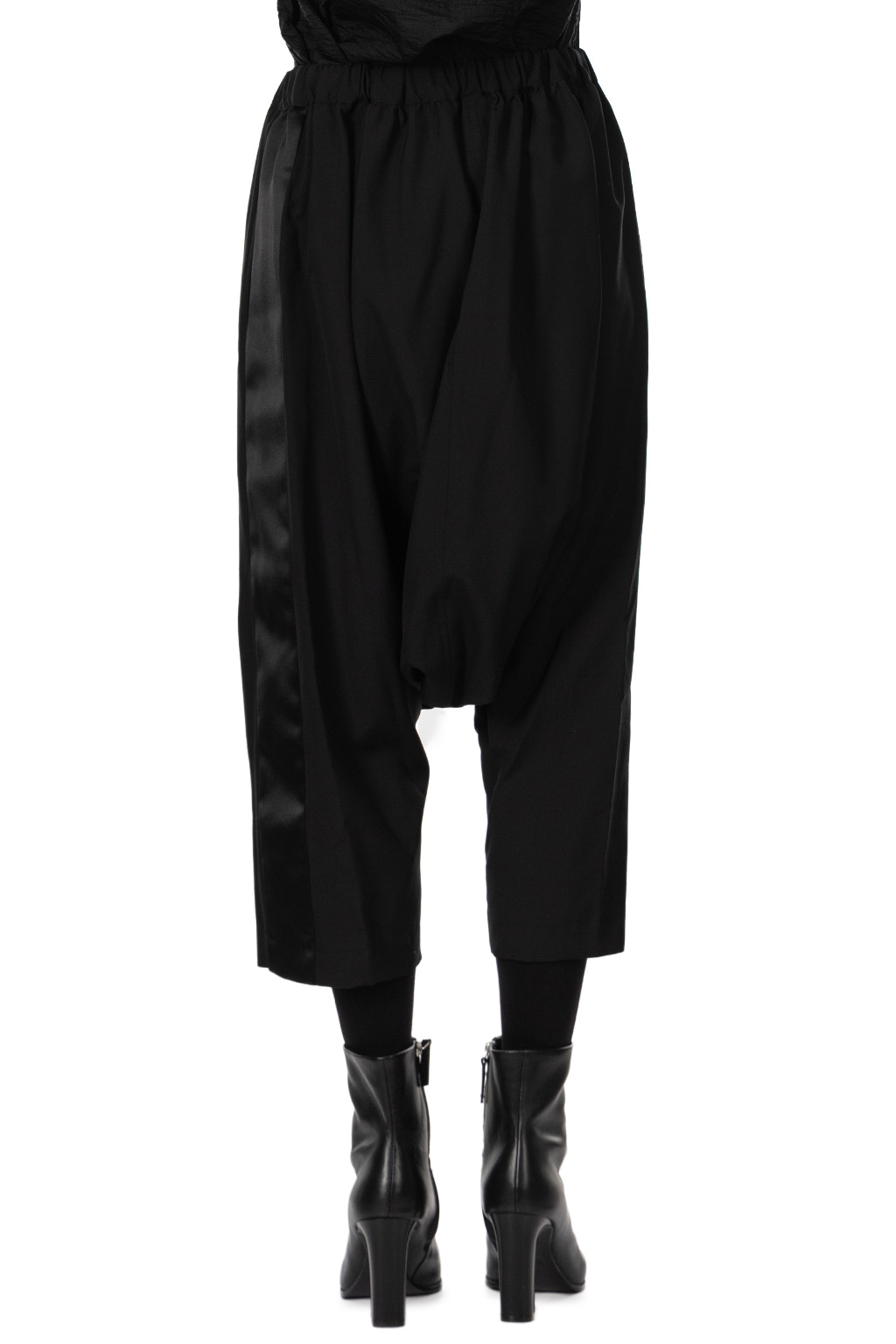 Comme Des Garcons Comme Des Garcons  - Drop-Crotch Cropped Pants - Black x Black