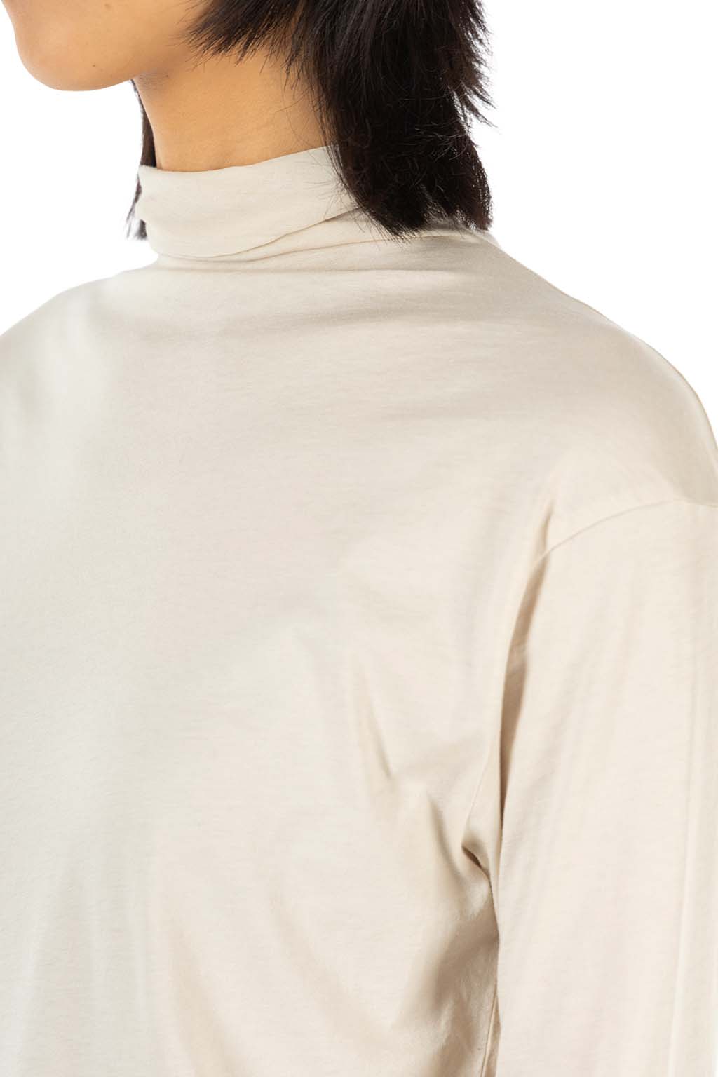 Evam Eva - Cut & Sew Turtleneck - Ecru