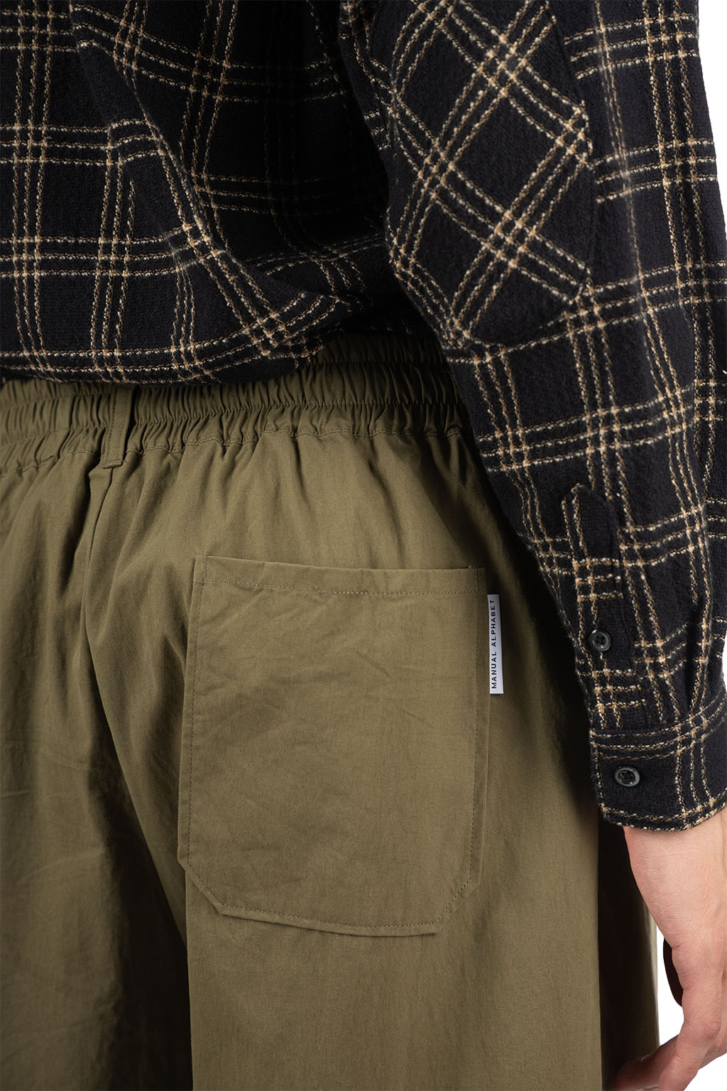 Manual Alphabet - CN 1Tuck Wide Easy Pants