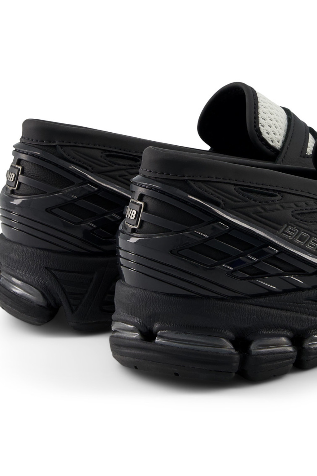 New Balance - U19068G9 - Loafer - Black and White