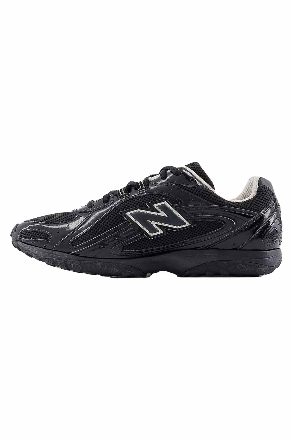 New Balance - U204LMRA - BLACK With Timberwolf