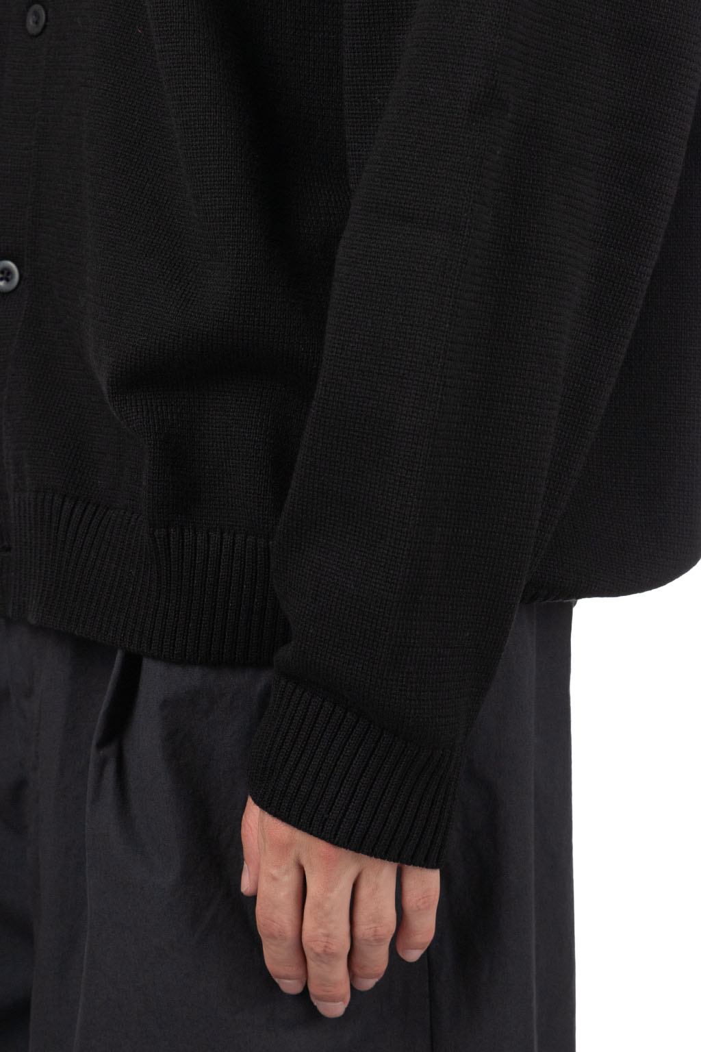 Still by hand - 10g Polo Cardigan - Black