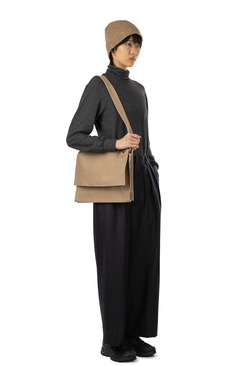 TOUJOURS - Super 120s Worsted Wool Flannel Baggy Pants - Charcoal