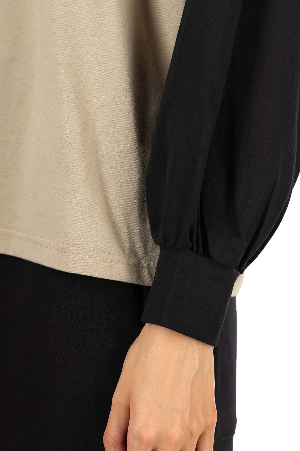 harmonie - Cotton Puff Sleeve Raglan Pullover - Beige Black