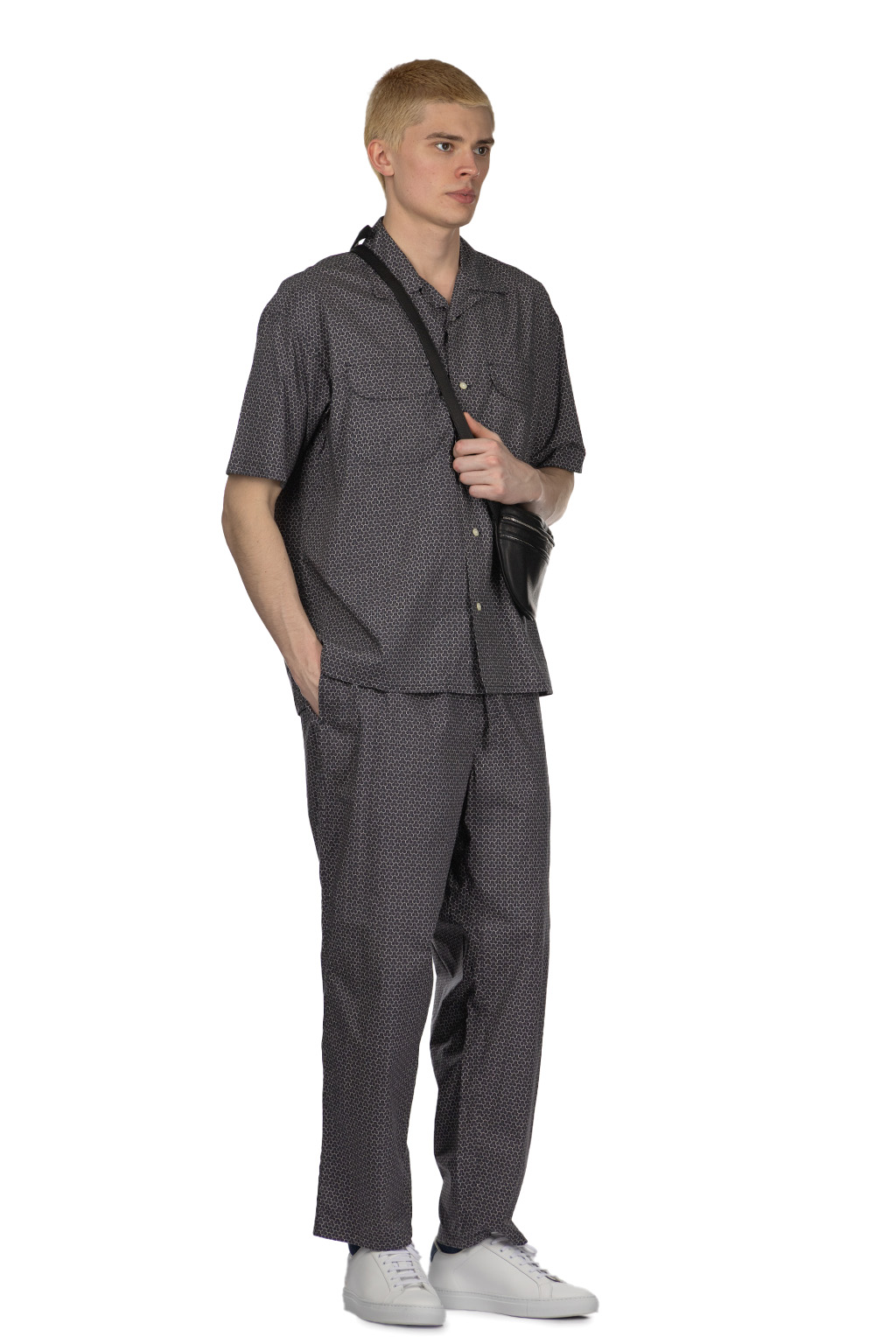 ts(s) - Round Flap Pocket Short Sleeve - Black